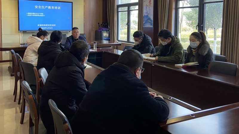考叉车证哪个学校正规