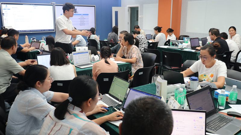 中小企业管理培训师：提升企业竞争力的重要推手